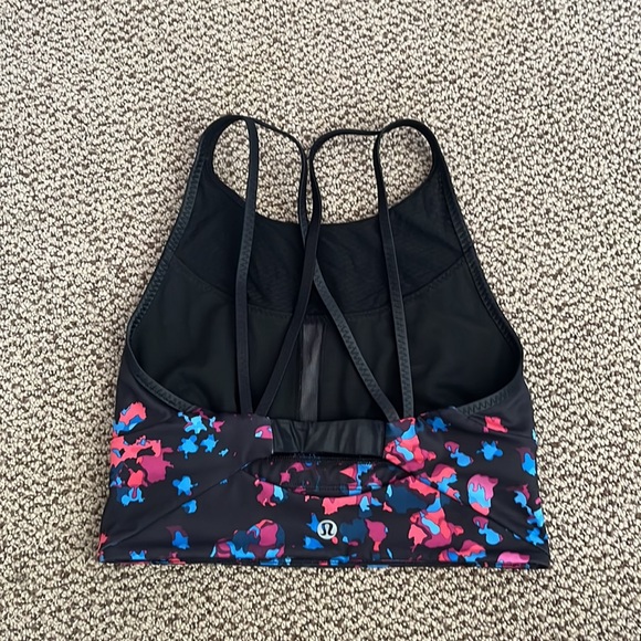 Lululemon high neck sports bra - Picture 2 of 4